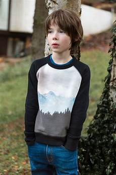 Black Crew Neck Sweatshirt