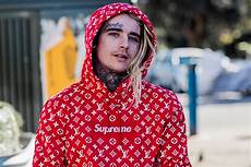Supreme Sweatshirt