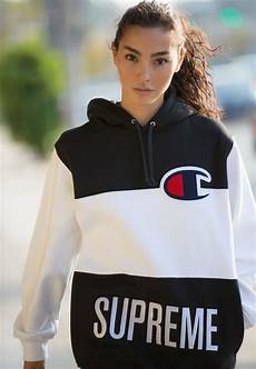 Supreme Sweatshirt